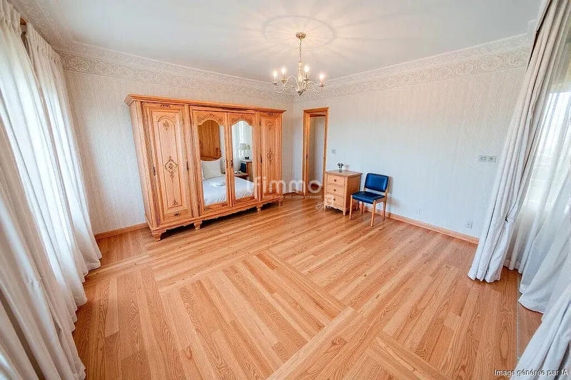 Maison - 170 m² - 7 pièces