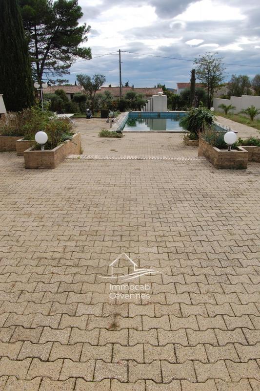 Villa - 220 m² - 8 pièces