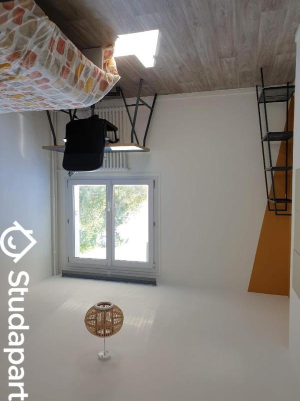 Chambre - 9 m² - 1 pièce