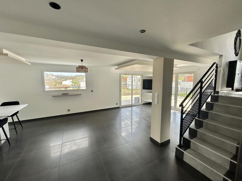 Maison - 153 m² - 6 pièces