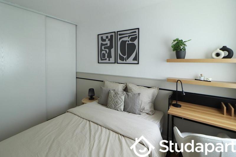 Chambre - 11 m² - 1 pièce