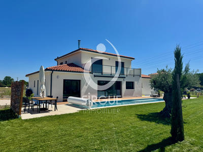 Villa - 167 m² - 5 pièces