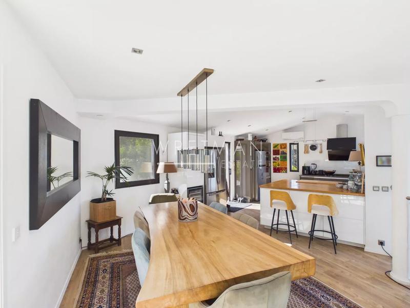 Villa - 291 m² - 5 pièces