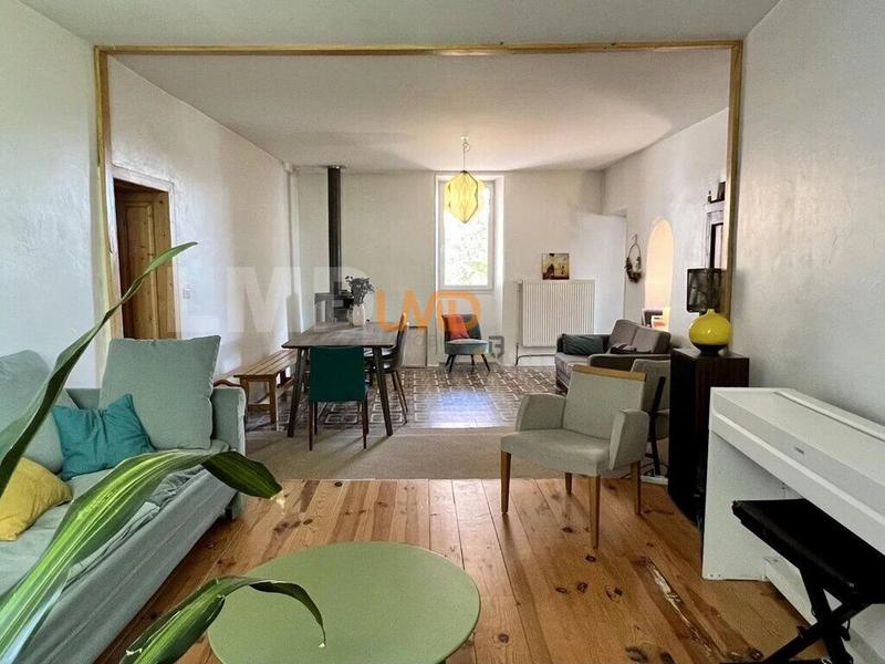 Maison de village - 180 m² - 9 pièces