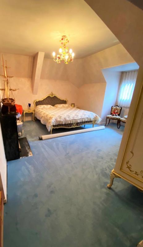 Propriété - 350 m² - 11 pièces