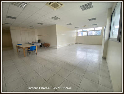 Immeuble - 342 m² - 10 pièces