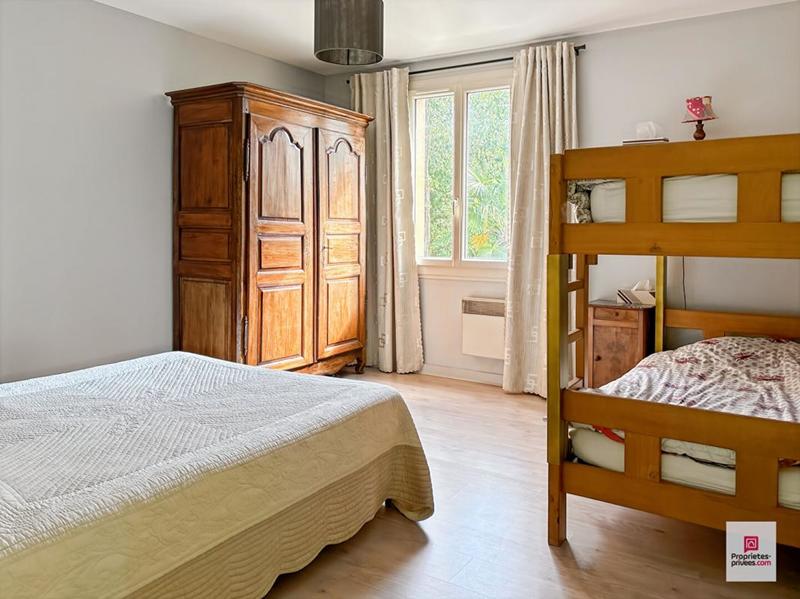 Maison - 248 m² - 8 pièces