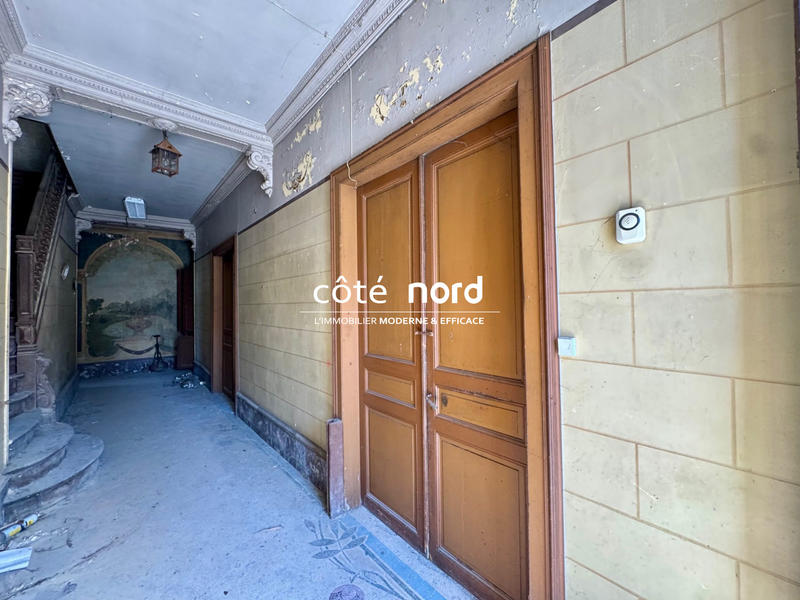 Maison - 288 m² - 8 pièces