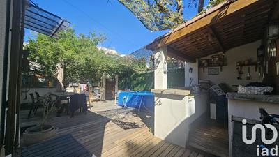 Maison - 99 m² - 4 pièces