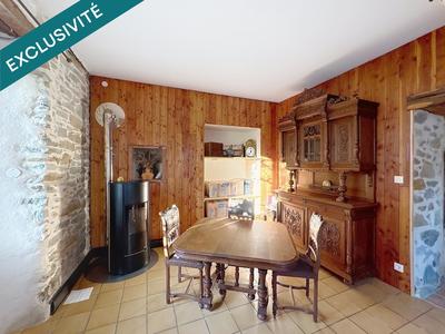 Maison - 203 m² - 7 pièces