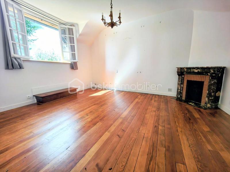 Maison de campagne - 200 m² - 8 pièces