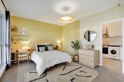 Chambre - 17 m² - 5 pièces