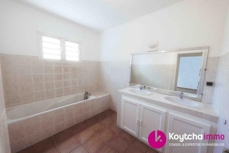 Maison - 91 m² - 5 pièces