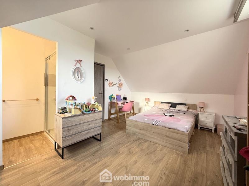 Maison - 90 m² - 5 pièces