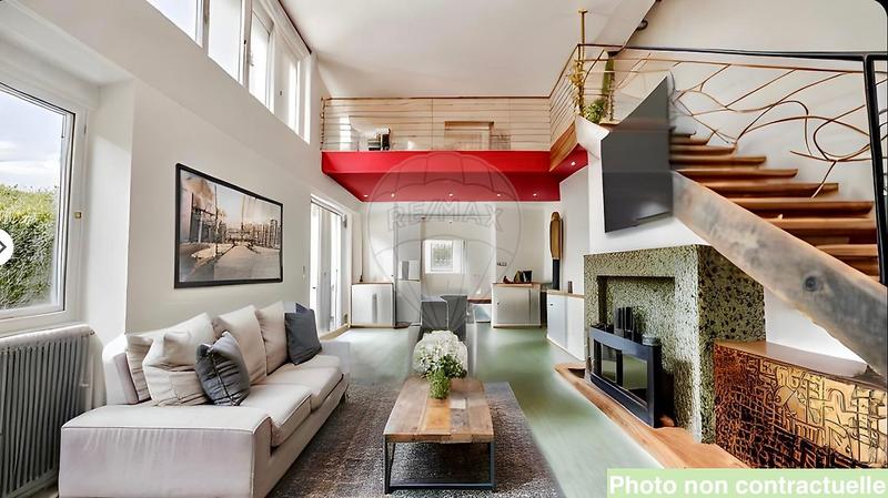 Maison - 233 m² - 8 pièces