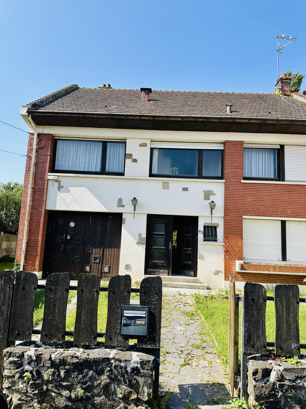 Maison - 147 m² - 8 pièces