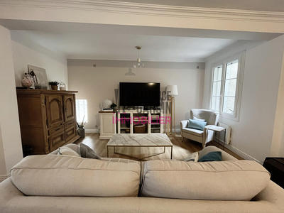 Maison - 180 m² - 6 pièces