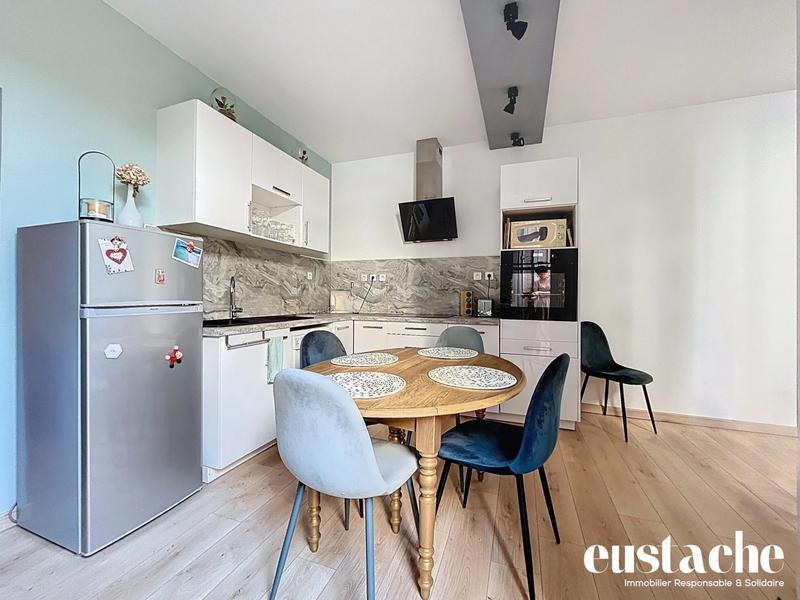 Appartement - 60 m² - 3 pièces