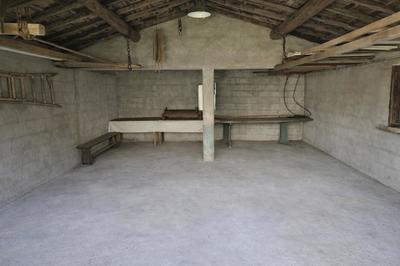 Maison - 200 m² - 8 pièces