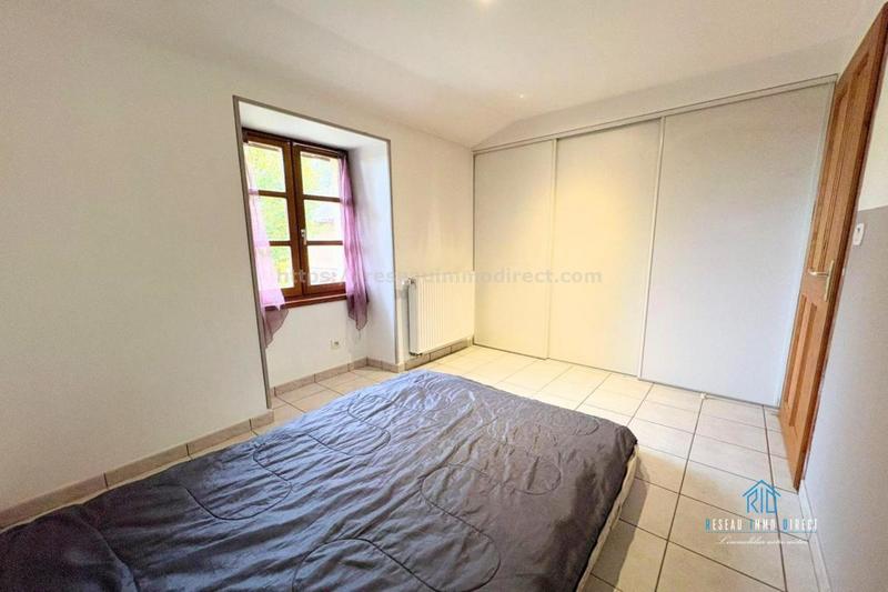 Propriété - 242 m² - 6 pièces