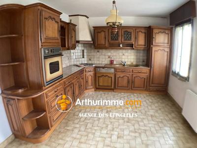 Maison - 98 m² - 4 pièces