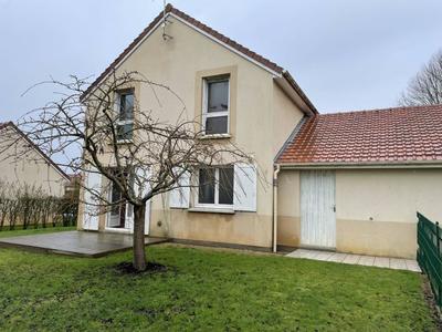 Maison - 83 m² - 4 pièces