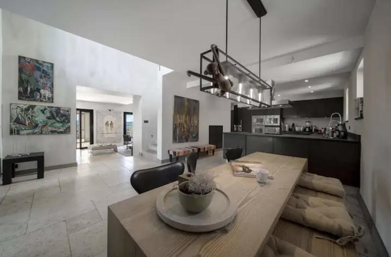 Villa - 360 m² - 6 pièces