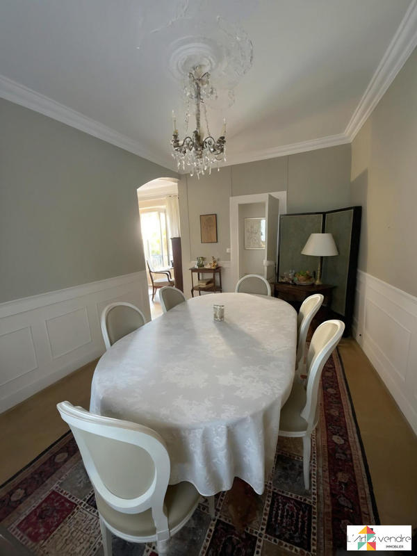 Maison - 188 m² - 8 pièces