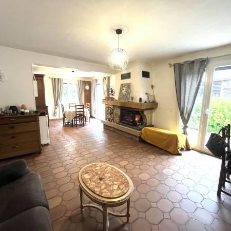 Maison - 108 m² - 7 pièces