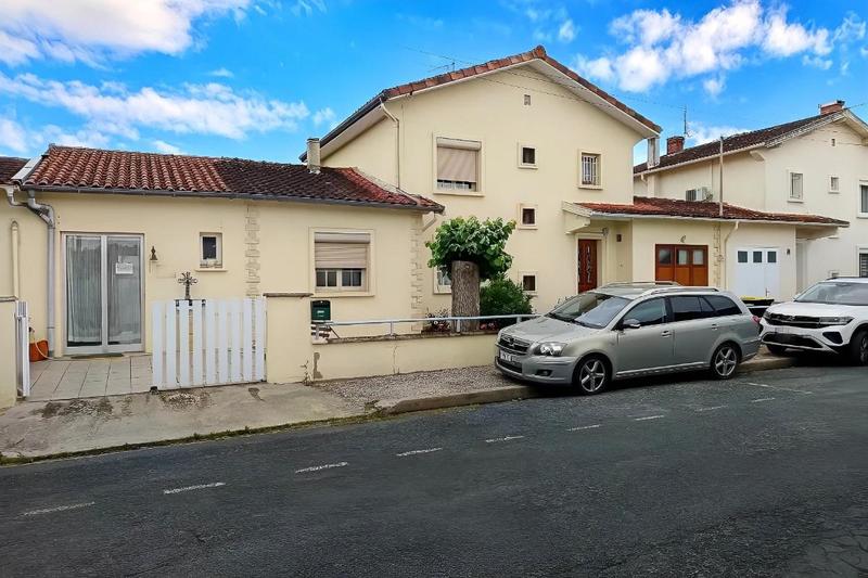 Maison de ville - 130 m² - 6 pièces