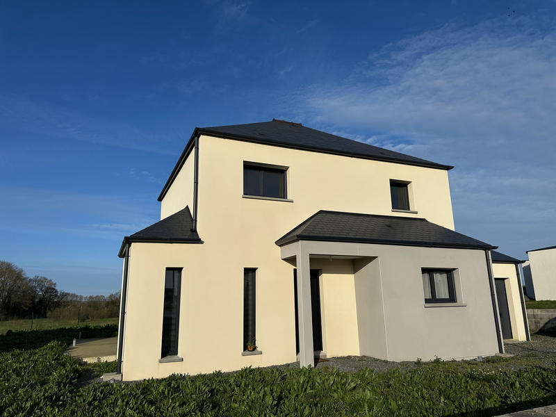 Maison - 105 m² - 5 pièces