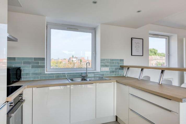 Appartement - 100 m² - 5 pièces