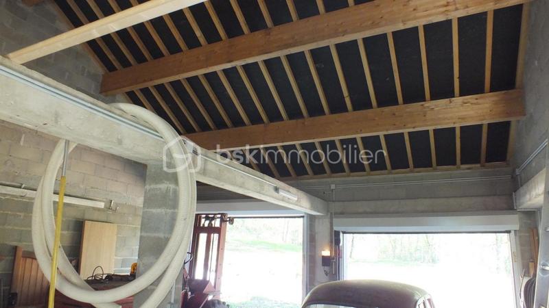 Maison traditionnelle - 219 m² - 10 pièces