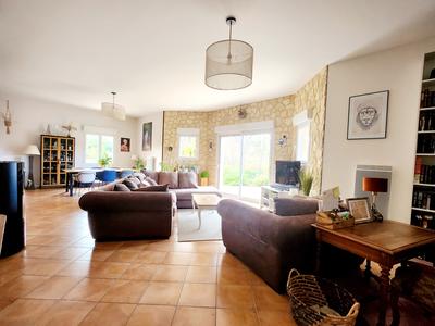 Maison - 127 m² - 6 pièces