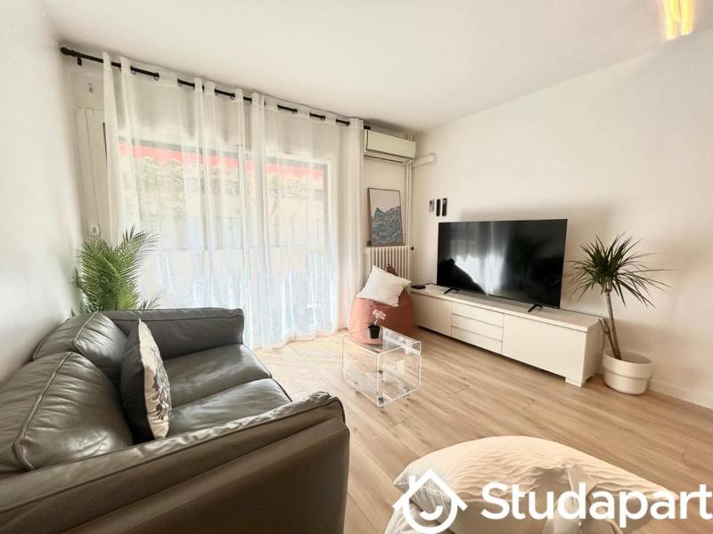 Chambre - 24 m² - 1 pièce