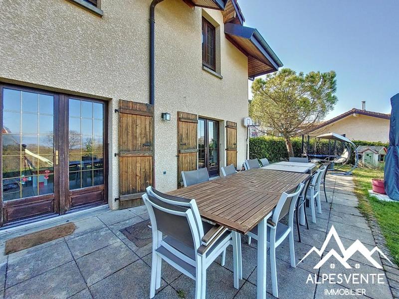 Maison - 101 m² - 4 pièces