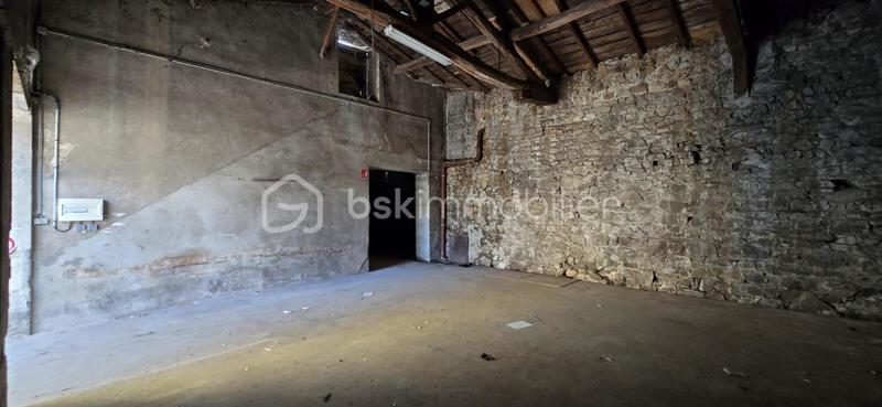 Immeuble - 115 m² - 1 pièce