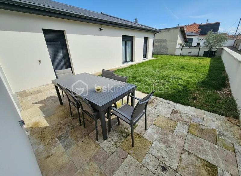 Maison - 170 m² - 6 pièces