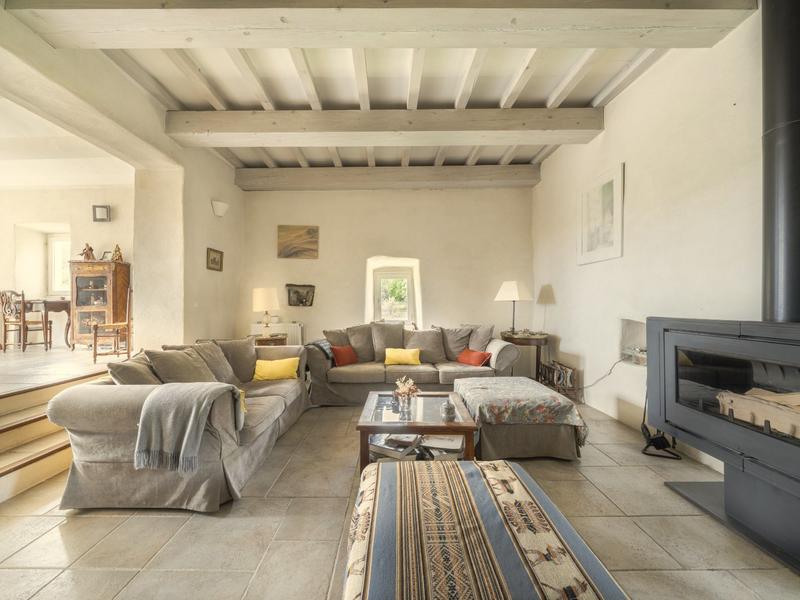 Maison en pierre - 300 m² - 11 pièces