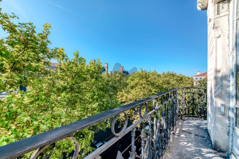 Appartement - 285 m² - 6 pièces