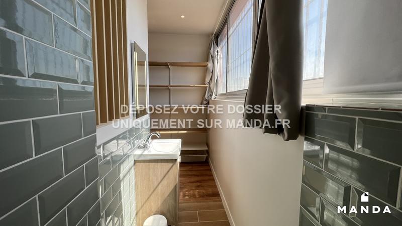 Chambre - 12 m² - 5 pièces