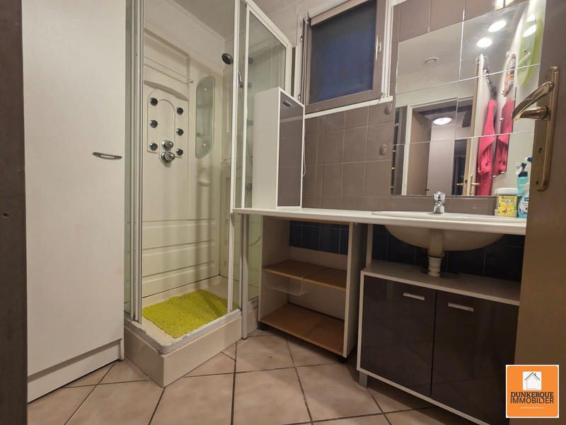 Maison - 104 m² - 4 pièces