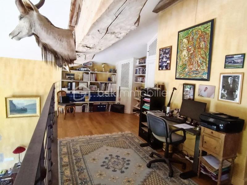 Demeure - 414 m² - 12 pièces