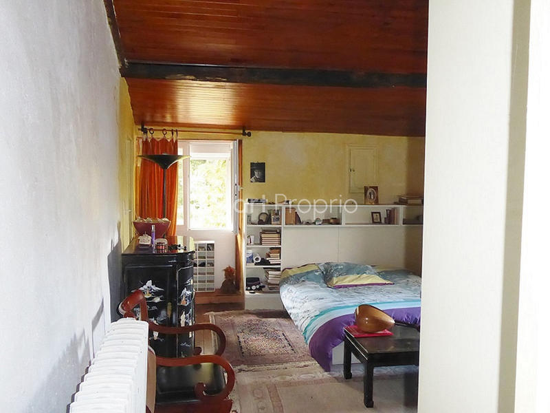 Propriété - 330 m² - 15 pièces