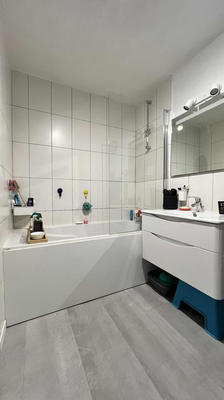 Maison - 82 m² - 5 pièces