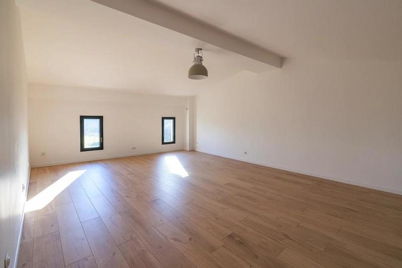 Corps de ferme - 302 m² - 8 pièces