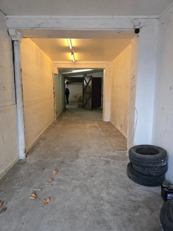 Local commercial - 260 m² - 2 pièces