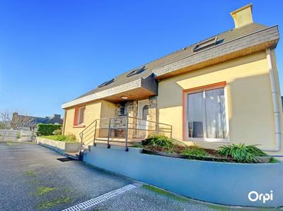 Maison - 119 m² - 6 pièces