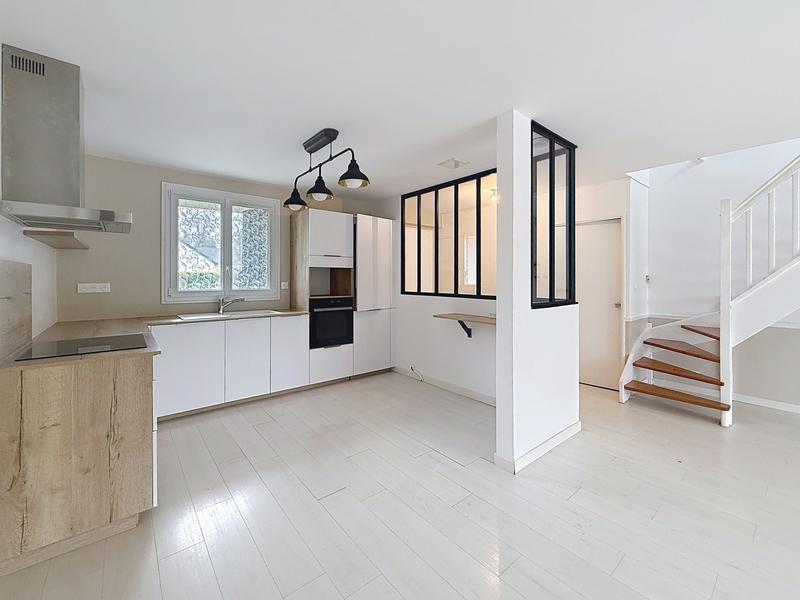 Maison - 146 m² - 6 pièces