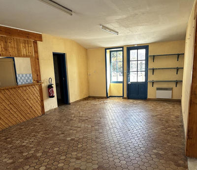 Local commercial - 180 m²
